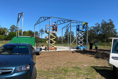 Large industrial detached four-car workshop in Gold Coast - Tweed.