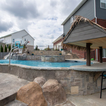 Innovation and Complexity in a Vinyl Liner Pool with Extreme Elevations