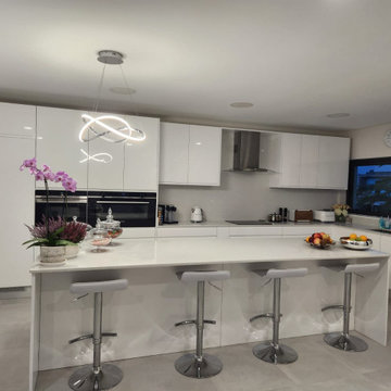 MDF Lacquier Kitchens