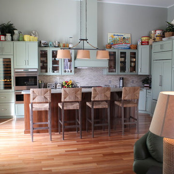 Expansive L-Shape Kitchen