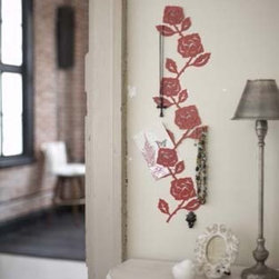 Red Metal Rose Wall Hanger for Photos and Accessories, Modern Home Decor - Home Decor