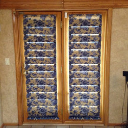 Kitchen Drapes and Shades - Roman Shades