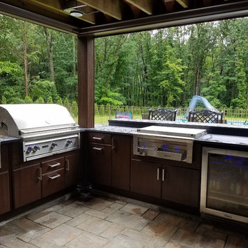ALL DECKED OUT OUTDOOR KITCHEN