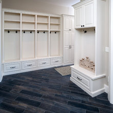 Mud room - 207