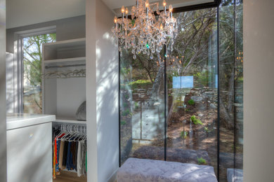 Minimalist home design photo in Austin