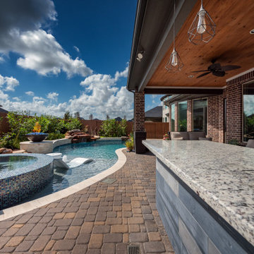 Swimming Pools & Out dooor Living