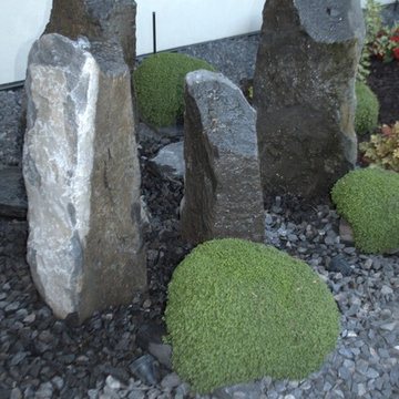 Exclusive Golf And Country Club Plant Bed Designs