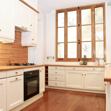 Cooking with a view - a Parisian apartment kitchen