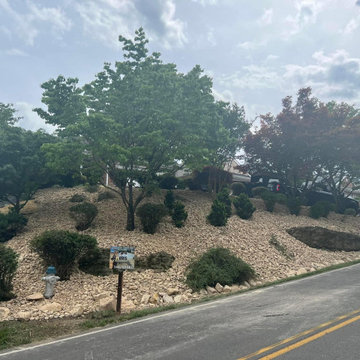 Landscaping - Mulch & Decorative Stone