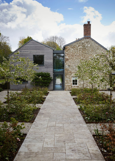 Contemporary Garden by VESP Architects