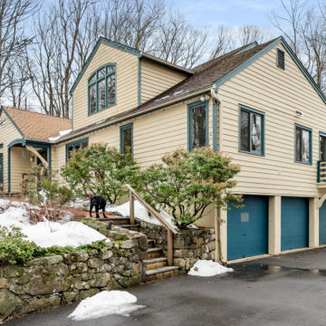 105 Old Highway , Wilton, CT 06897