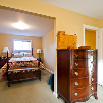 Again, bright colors and an open floor plan were used to compensate for this dar