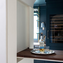 4 Season Room Bar