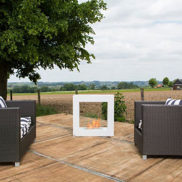 Modern Outdoor Fireplaces