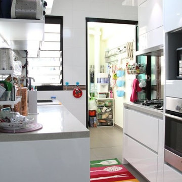 Very Nice Parallel Kitchen in BTO
