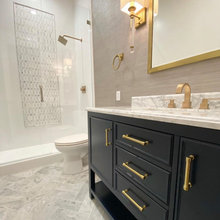 Master Bath 105 Cedar Island Ct