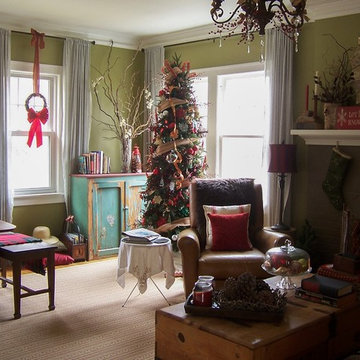 Cottage Christmas Living Room