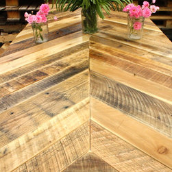 Chevron design Pallet table and bench - Dining Tables
