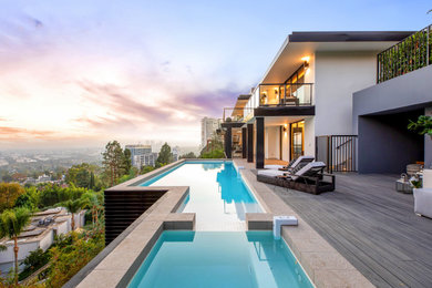 Inspiration for a modern pool remodel in Los Angeles