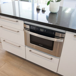 Dynasty, Soho, Maple, Opaque, Pure White - Microwave Ovens