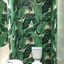 Green leaf guest bath