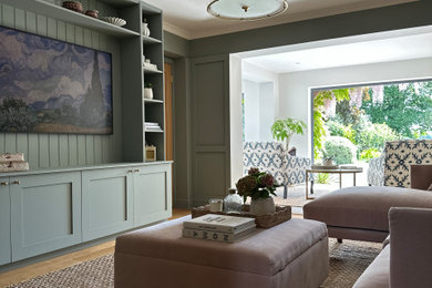 Photo of a classic living room in Surrey.