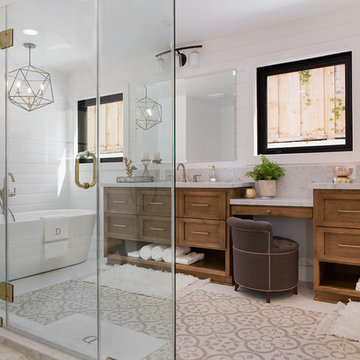 Houzz TV: A 1960s Teardown Turns Bright and Airy Modern Farmhouse