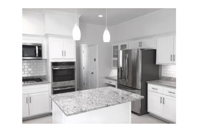 Example of a kitchen design in Atlanta