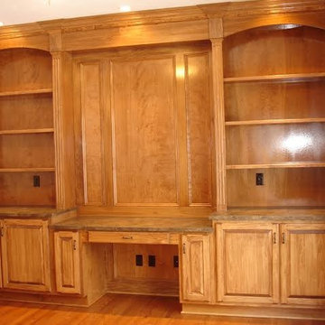 Home Office and Built In Cabintry