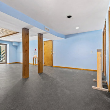 105 Old Highway , Wilton, CT 06897