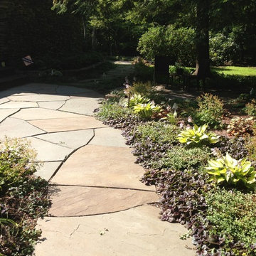 Irregular Bluestone Patio and Walkway