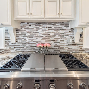 Splendor Gold Granite Kitchen