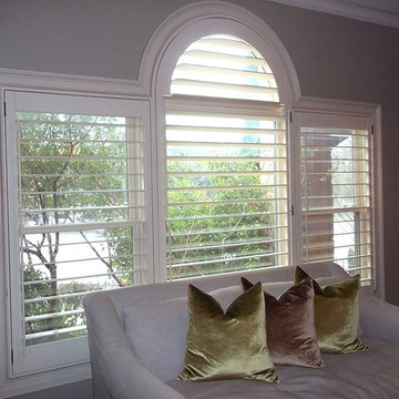 San Antonio Triple Window with Center Arch