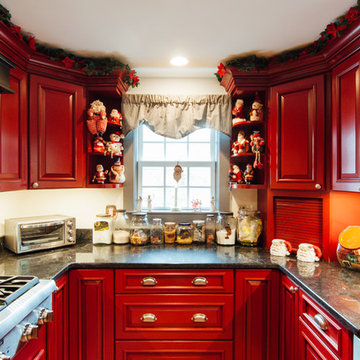 My Houzz: Traditional Christmas Charm in an Updated 1840s Home