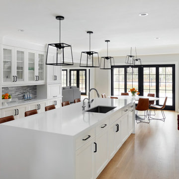 Sands Point Modern: Kitchen