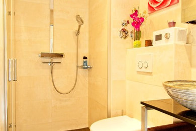 Mittelgroßes Badezimmer in Frankfurt am Main