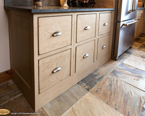 Flush Toe Kick Ideas, Pictures, Remodel and Decor