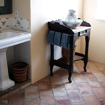 BRICK/TERRACOTTA OLD TILES
