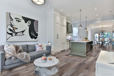 Living room photo in Los Angeles