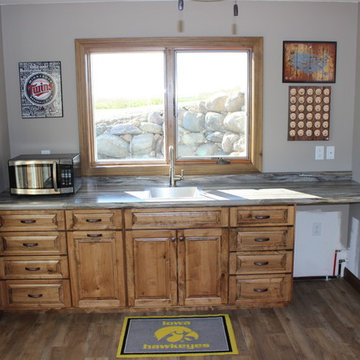 Rustic Maple & Painted Cabinets