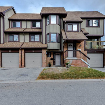 Condo Townhome For Sale with Staging in Meadowvale