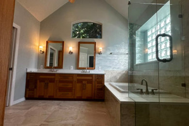 Bathroom - bathroom idea in Dallas