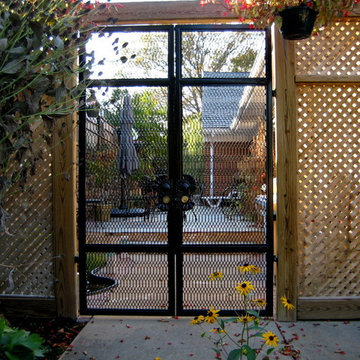 g034 Custom Iron Gates