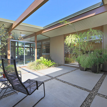 Fairhaven Eichler by Jones and Emmons