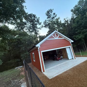 Detached Garage