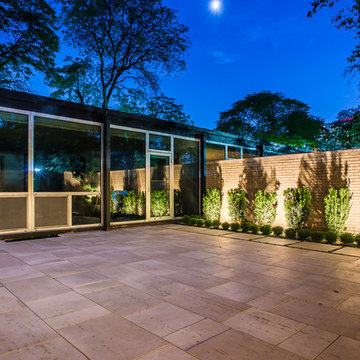 Mid-Century Modern Courtyard