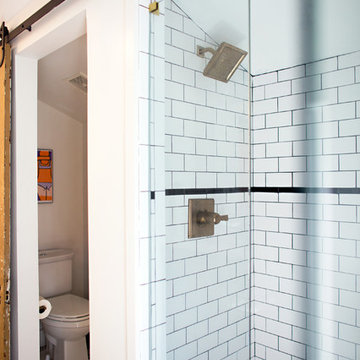 My Houzz: First-Time Cincinnati Homeowners Take On a Modern Rehab