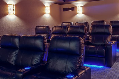 Example of a home theater design in Cedar Rapids