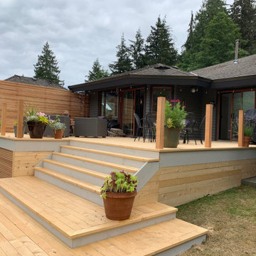 Custom Wood Deck & Cedar Privacy Wall