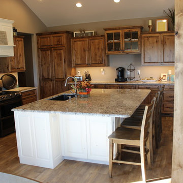 Rustic Maple & Painted Cabinets